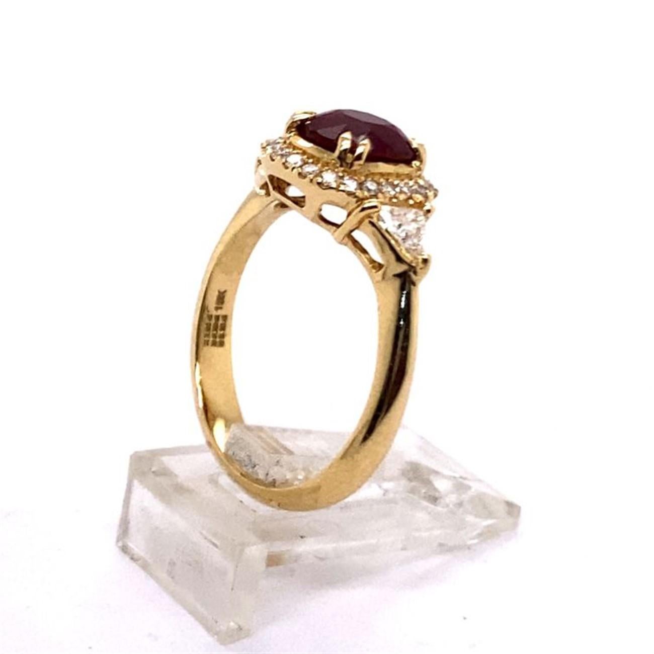 2.14ct No Heat Natural Ruby 18K Yellow Gold Ring In New Condition For Sale In LA, CA