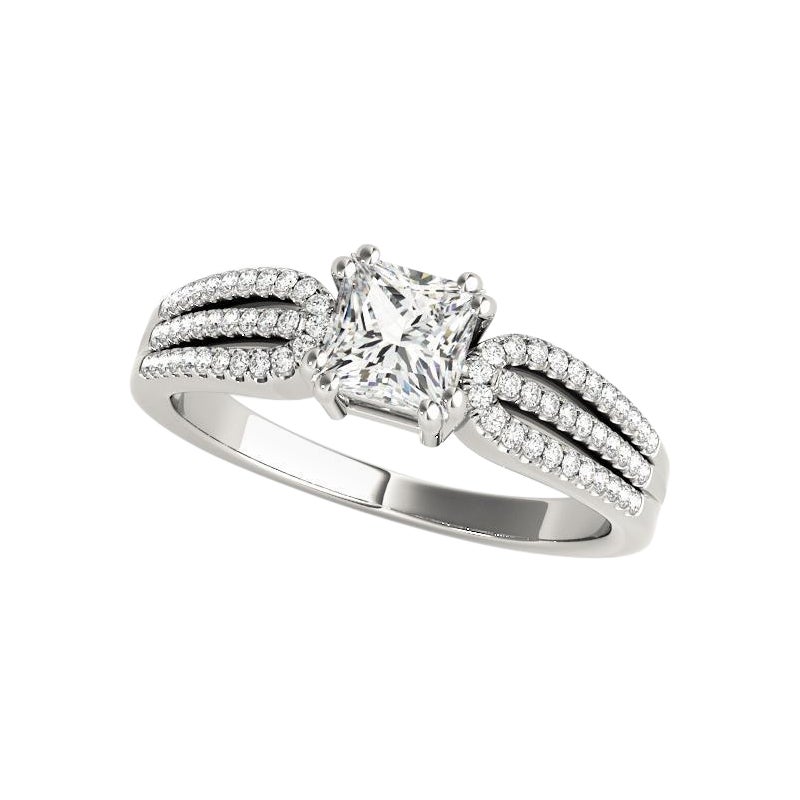 GIA 2,04ct Principessa Solitario Triplo Gambo Diviso  Anello con diamante in vendita