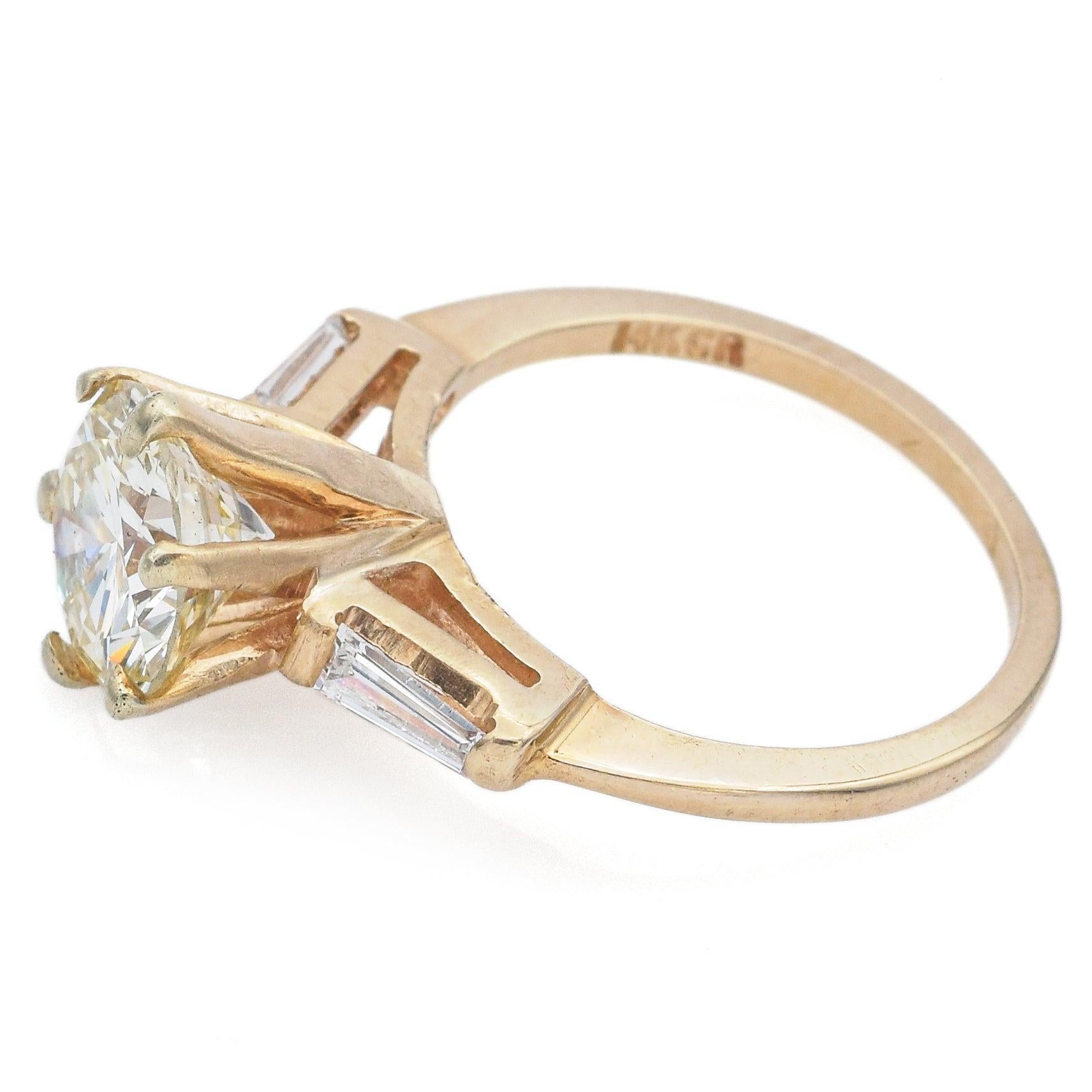 GIA 2.04ct Round Brilliant O-P SI2 Center Diamond 14k Yellow Gold Ring 2.36tcw en vente 2