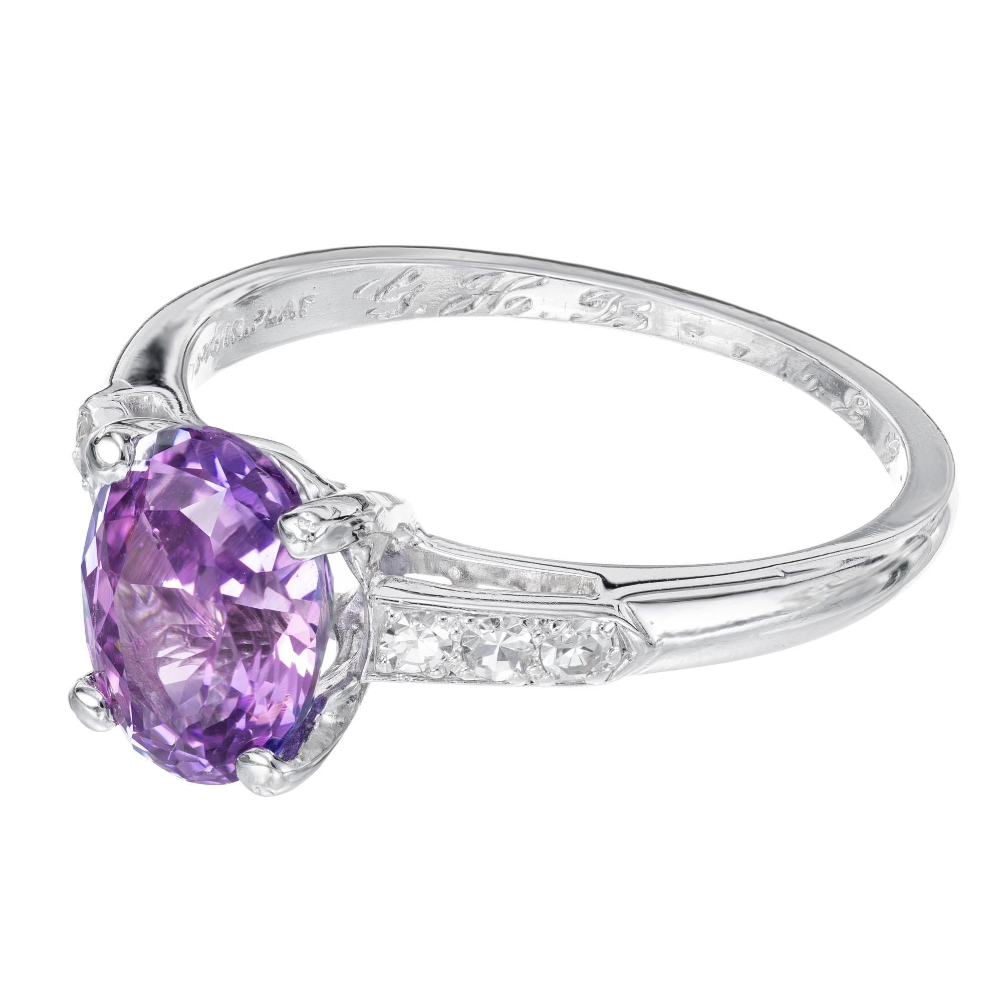 Platin-Verlobungsring mit GIA 2,05 Karat blauem, violettem, violettem Saphir und Diamant (Ovalschliff) im Angebot
