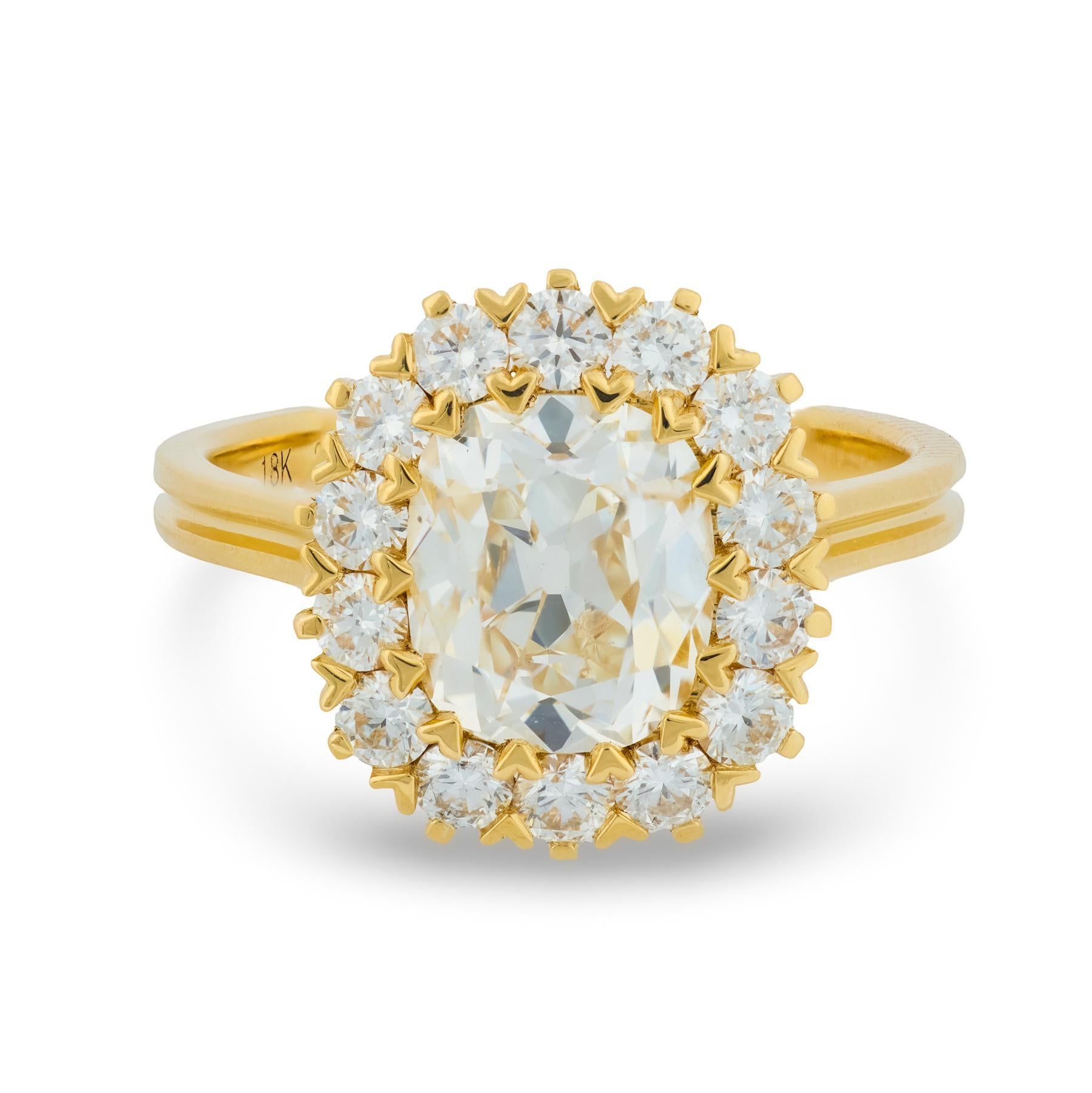 Moderne Bague de fiançailles en or jaune 18 carats GIA 2,06 carats diamant taille mine ancienne en vente