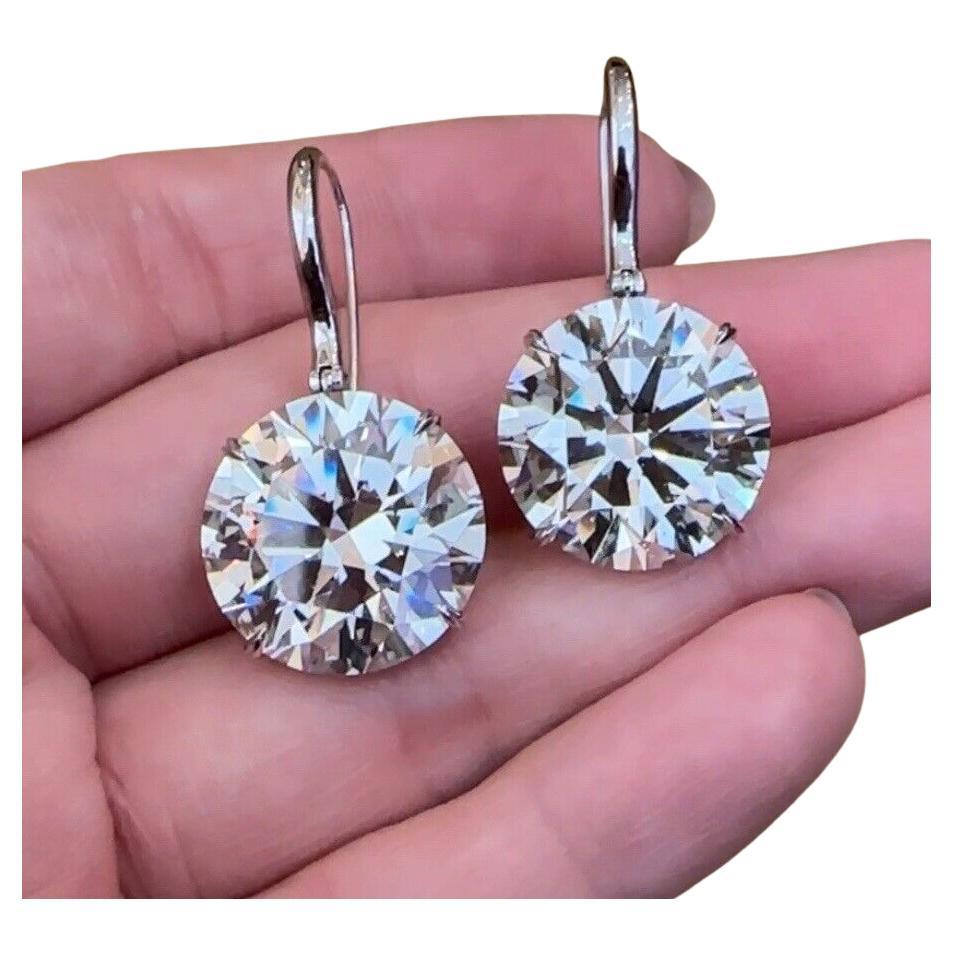 Boucles d'oreilles pendantes en or blanc 18k avec diamants ronds et brillants de 20,63 et 21,17 carats de la GIA