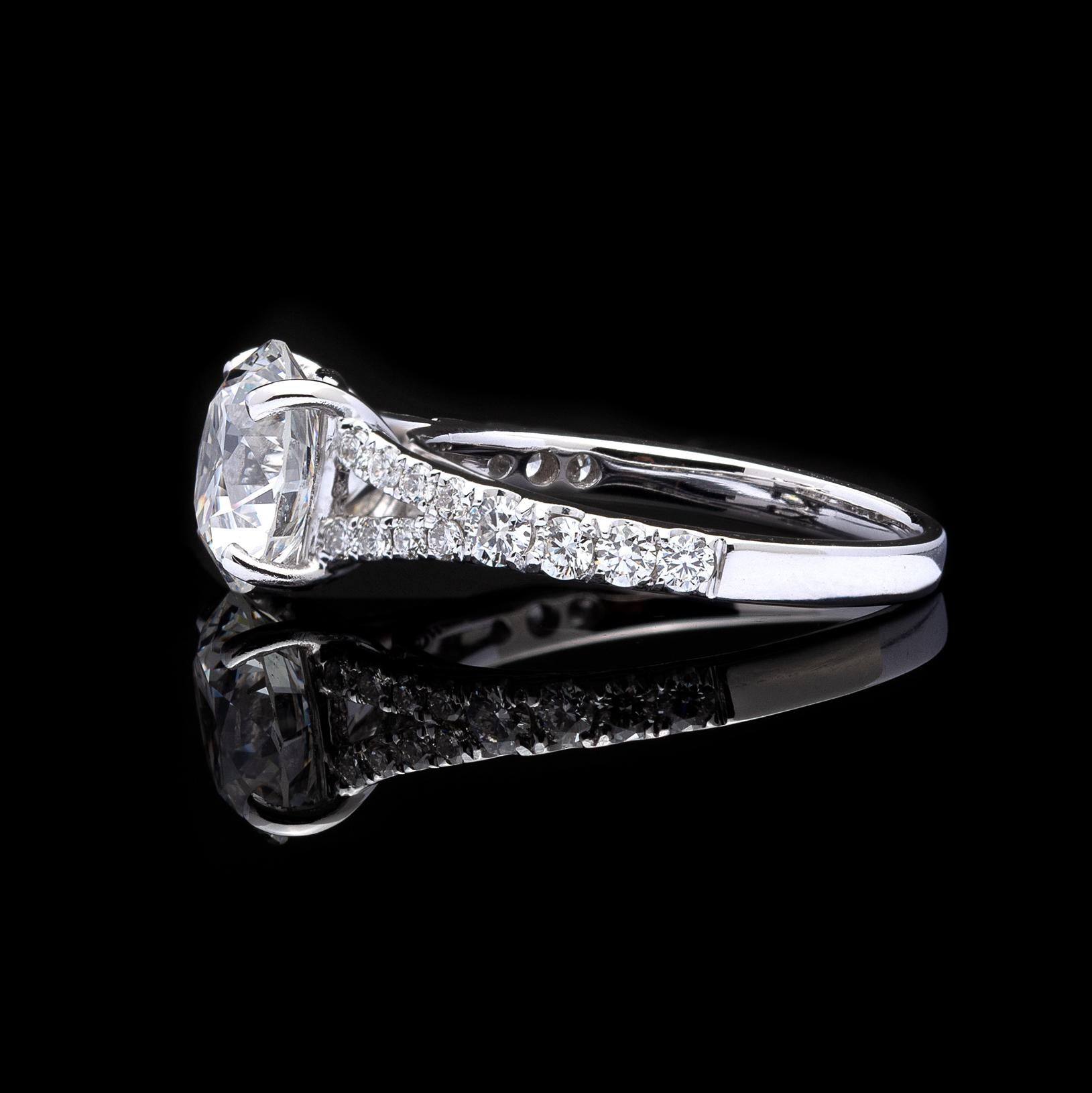 Round Cut GIA 2.11 Carat F/SI1 Round Brilliant Cut Diamond Engagement Ring