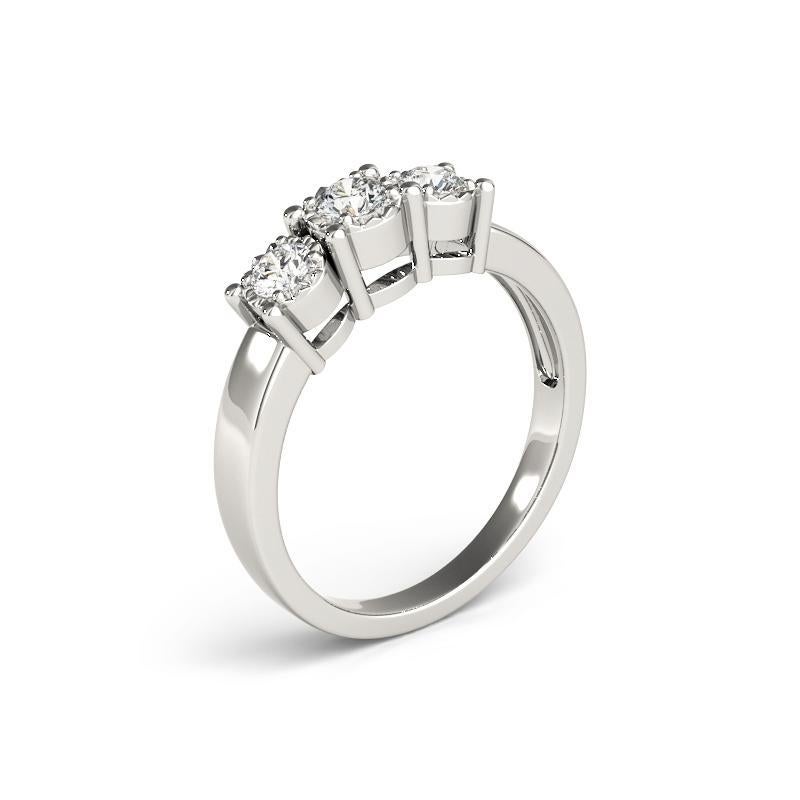Donna GIA Anello con diamante rotondo a tre pietre Miracle Bezel in oro bianco 18 carati da 2,2 carati in vendita