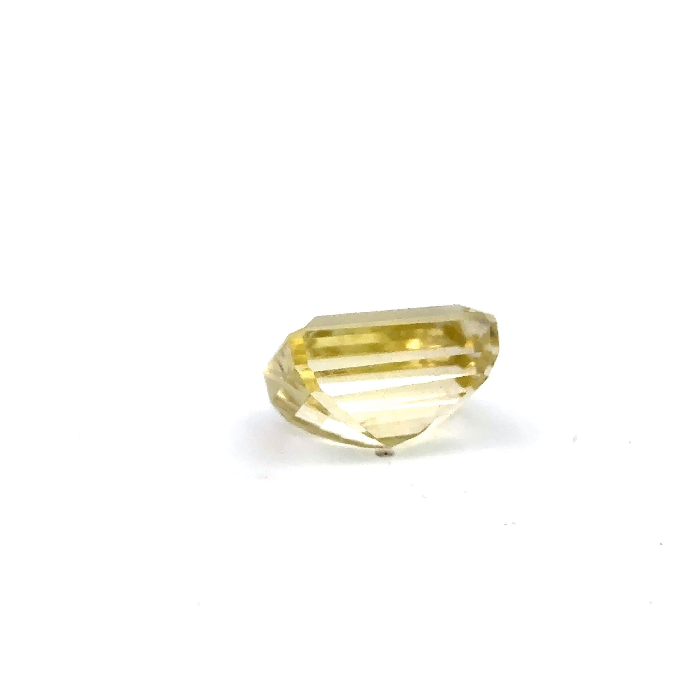 GIA 22,08 carats, citrine naturelle jaune clair, quartz citron, émeraude taille escalier en vente 3