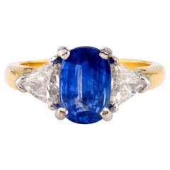 GIA 2.21 Carat Sapphire Diamond 18K Yellow Gold Three Stone Ring