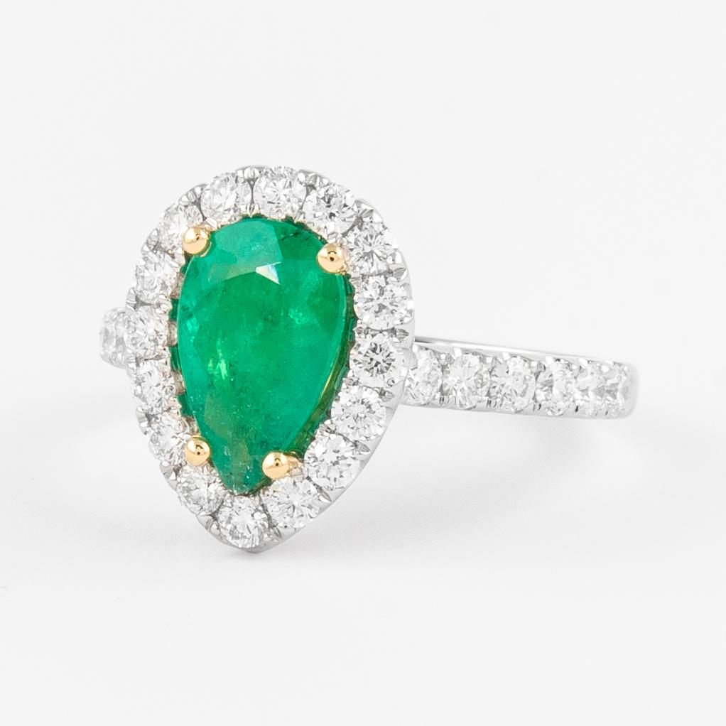 Pear Cut GIA 2.22 Carat Pear Shape Emerald and Diamond Rings 18k Gold For Sale