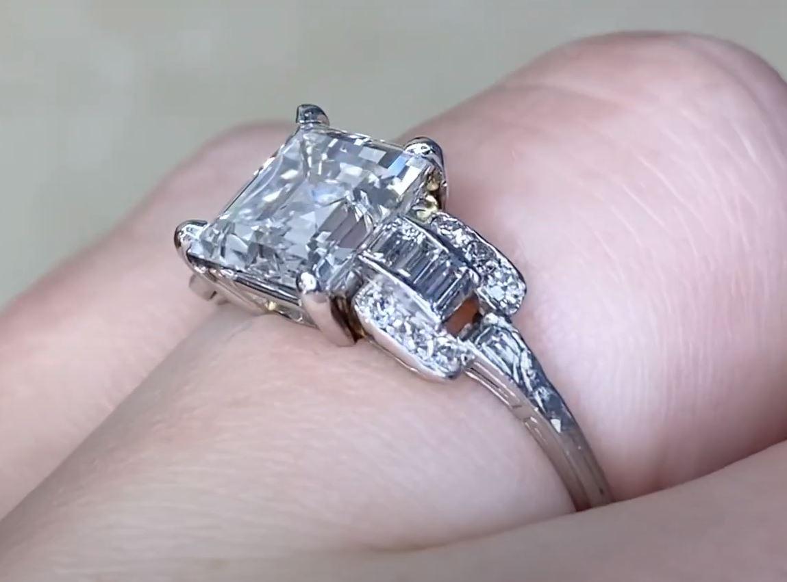 GIA 2.24ct Carré Cut Diamond Engagement Ring, D Color, Platinum For Sale 1
