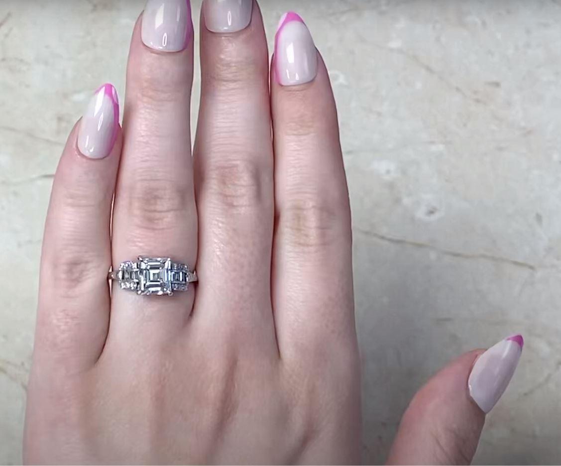 GIA 2.24ct Carré Cut Diamond Engagement Ring, D Color, Platinum For Sale 3