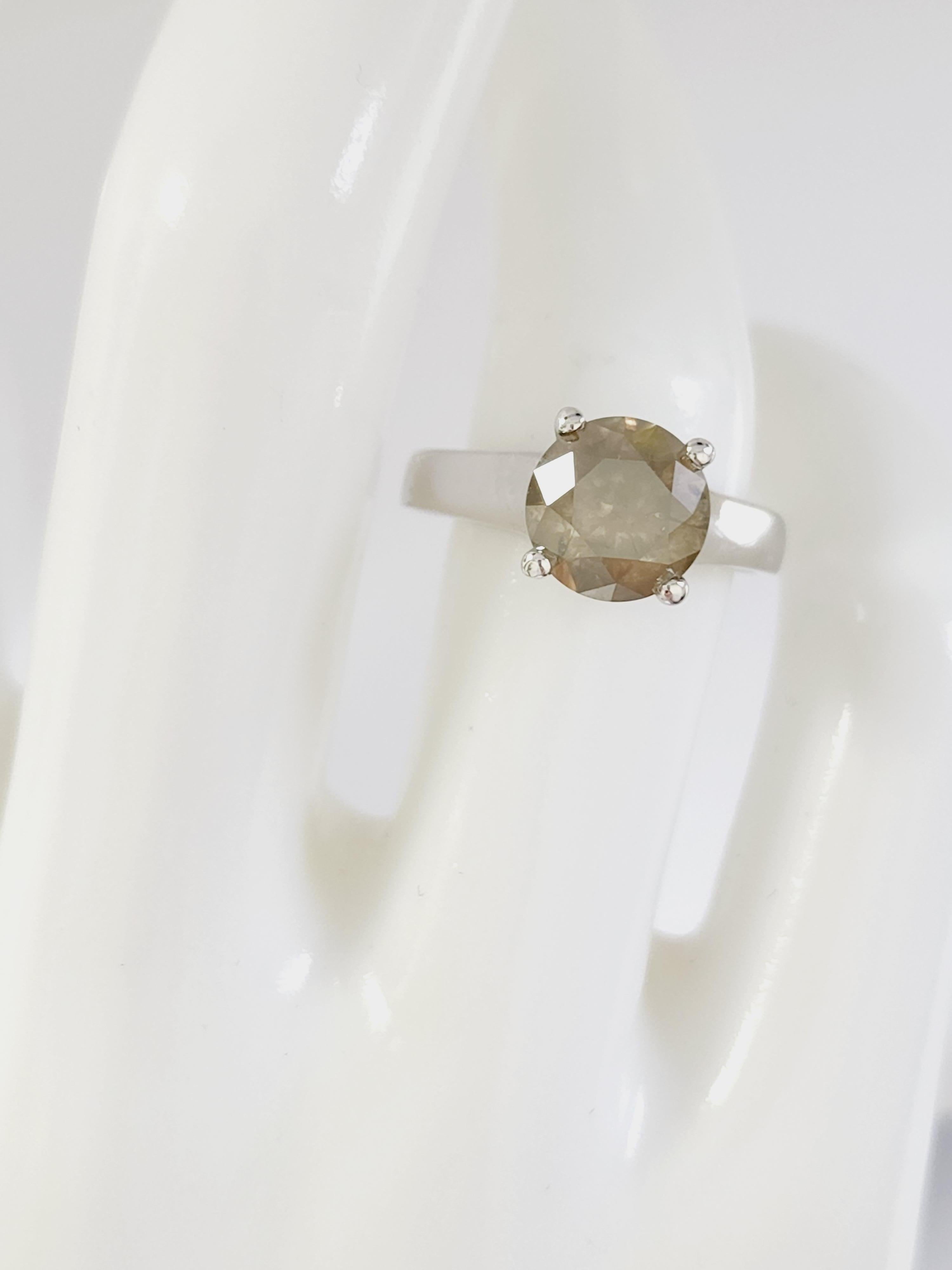 Women's GIA 2.25 Carat Fancy Yellow Round Diamond Ring 14 Karat White Gold For Sale