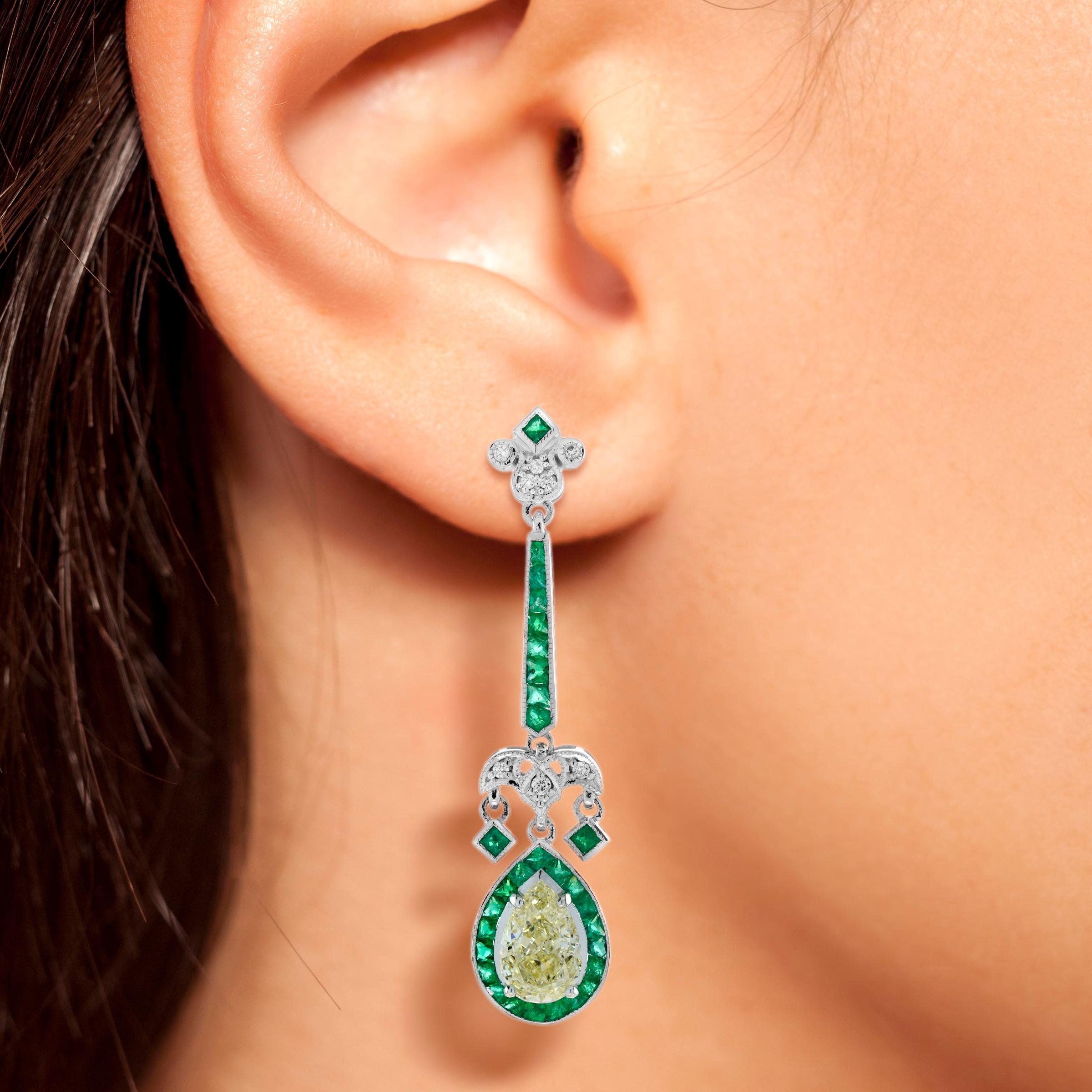 GIA 2.25 Ct. Diamond and Emerald Art Deco Style Drop Earrings in 18K Gold For Sale 2