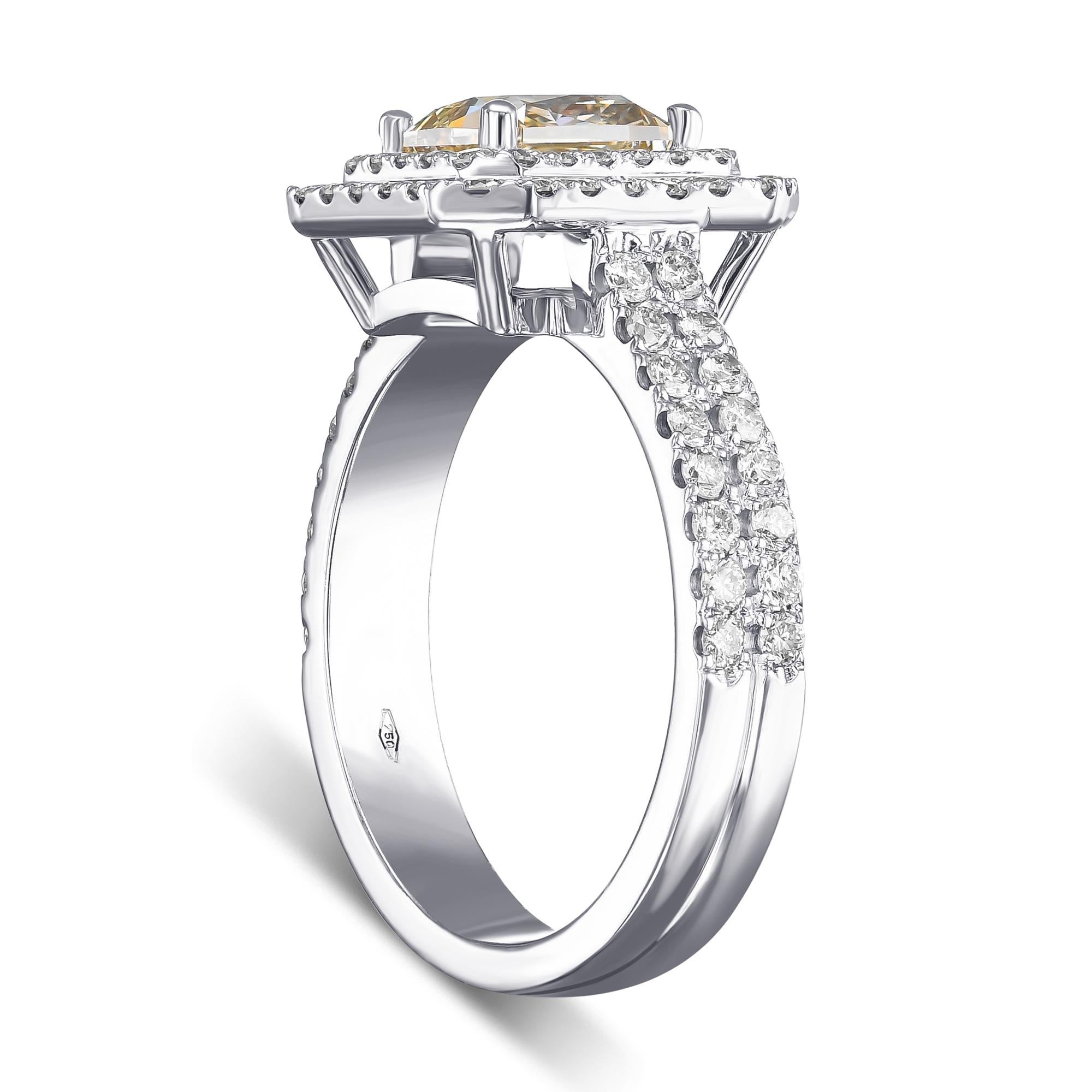 Art Deco NO RESERVE - GIA 2.25 TCW Fancy Diamond Halo , 18 Karat White Gold Ring