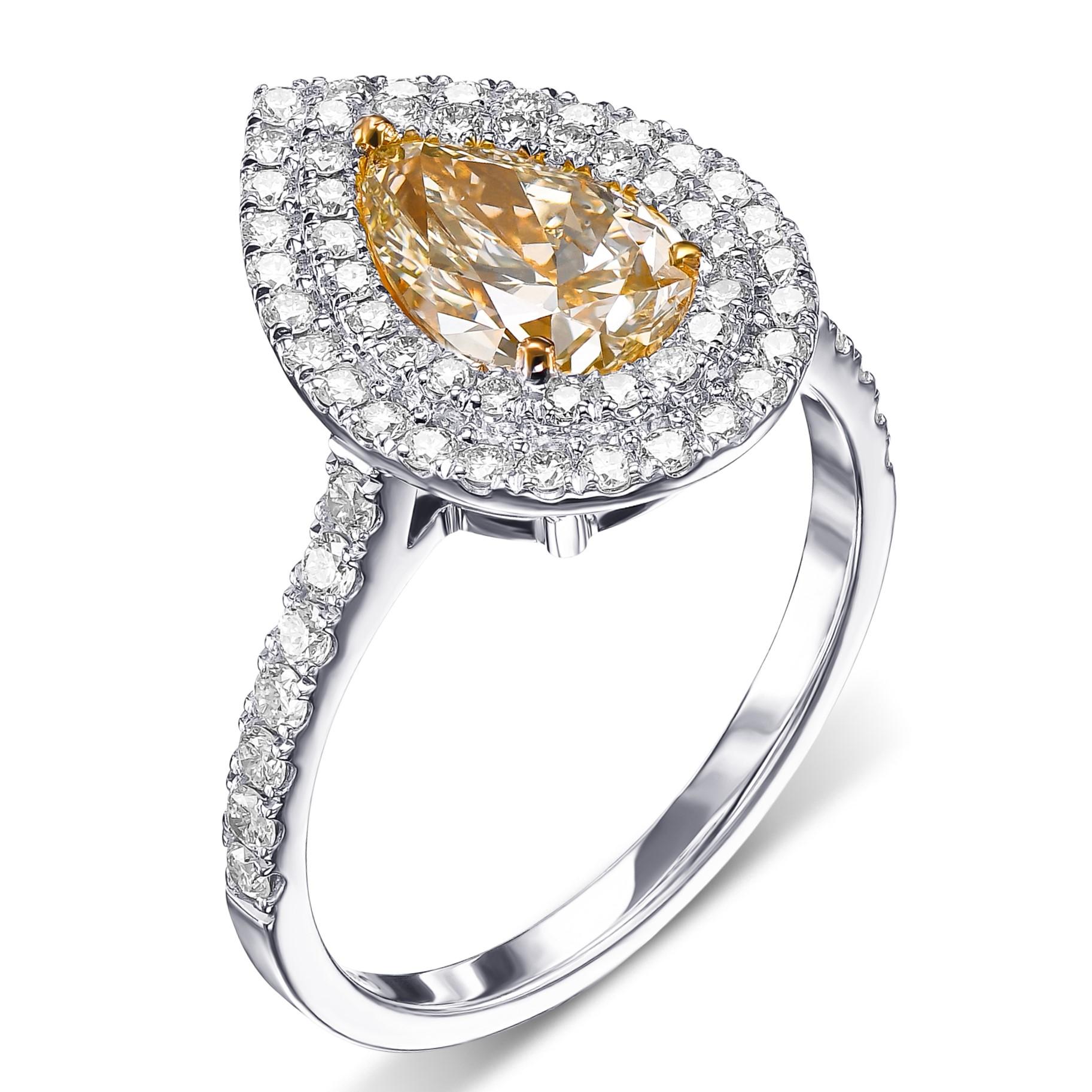 NO RESERVE - GIA 2.25 TCW Fancy Diamond Halo , 18 Karat White Gold Ring In New Condition In Ramat Gan, IL