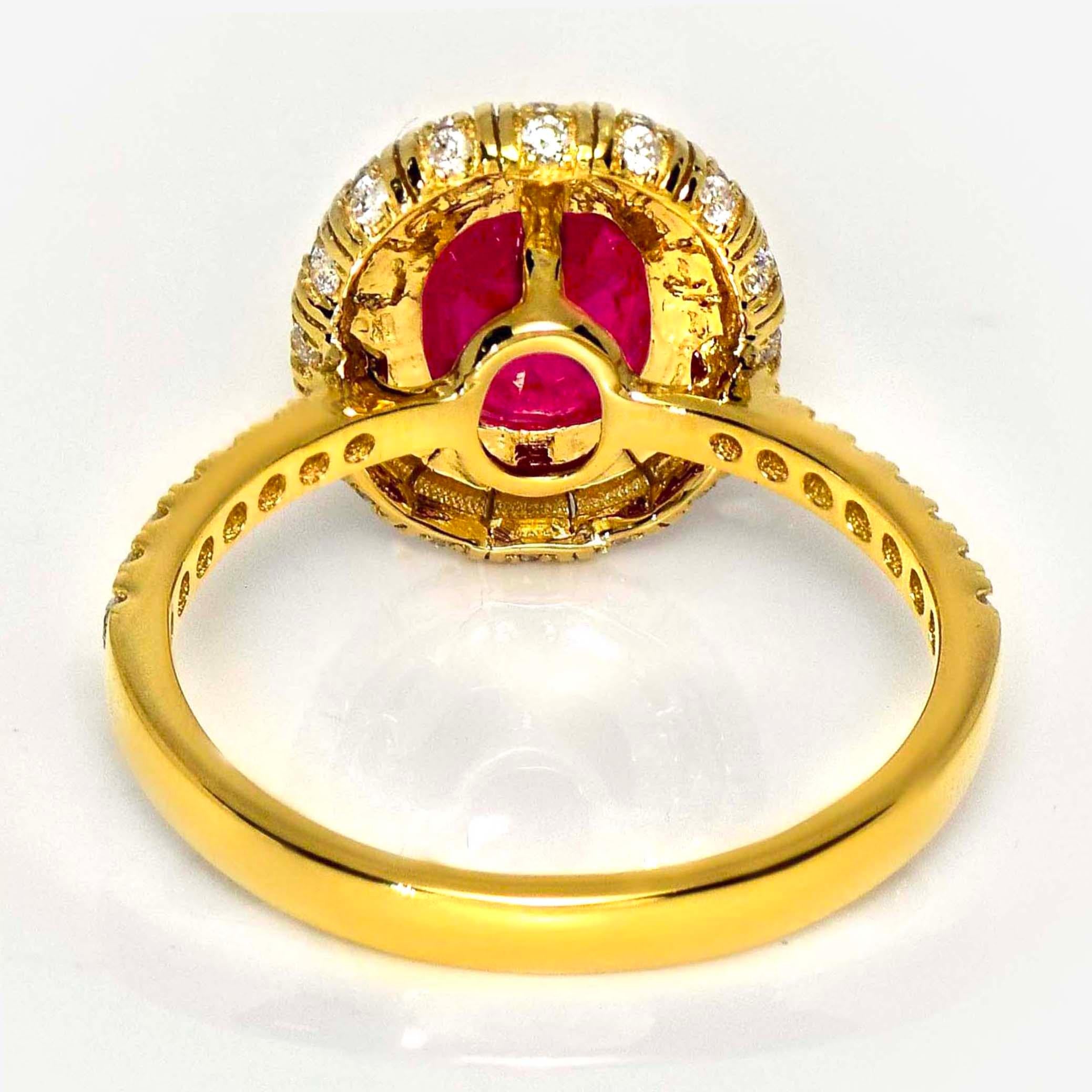 GIA Anello di fidanzamento con rubino dell'Afghanistan non riscaldato da 2,28 ct in oro giallo 18 carati in vendita 2