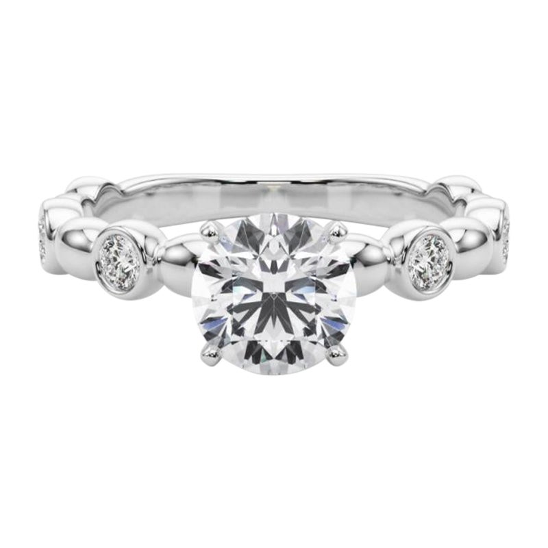 GIA 2,29ct Pietra laterale rotonda Anello solitario con castone di diamanti in vendita