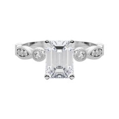 GIA 2.2ct Smaragd Marquise & Runde Milgrain Lünette Diamant-Ring