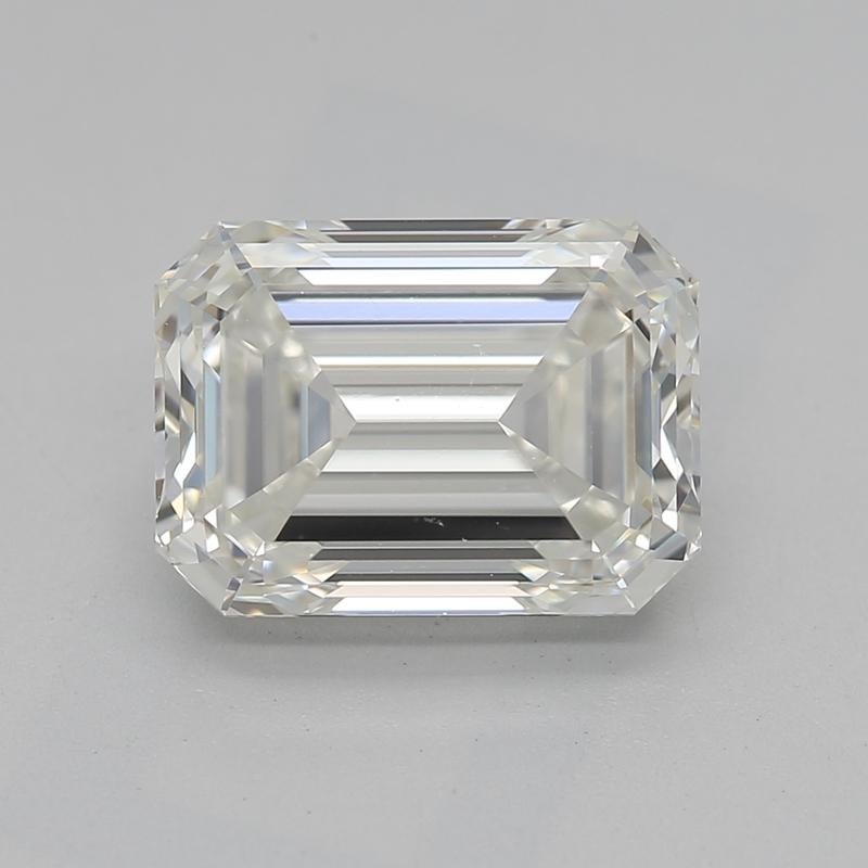 Elevate your jewelry collection with this stunning diamond ring, featuring a captivating emerald center stone weighing 2.2 and graded J with VS2. The meticulously crafted raised basket setting showcases the brilliance of the diamond, elegantly