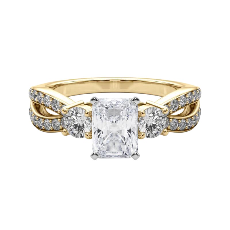 GIA 2.2ct Radiant Three-Stone Split Shank Pave 18K Yellow Gold Diamond Ring (bague à diamant en or jaune 18K)