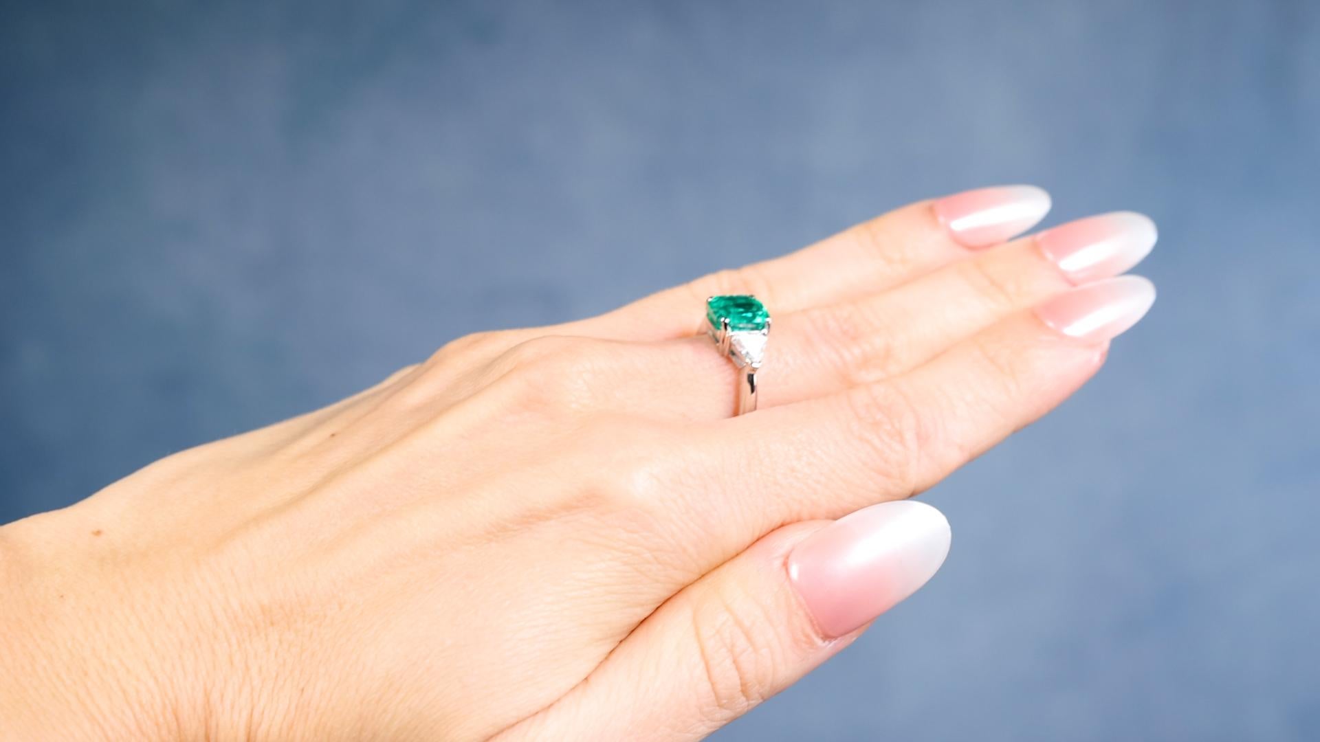 Trillion Cut GIA 2.30 Carat Colombian Emerald Diamond Platinum Ring For Sale