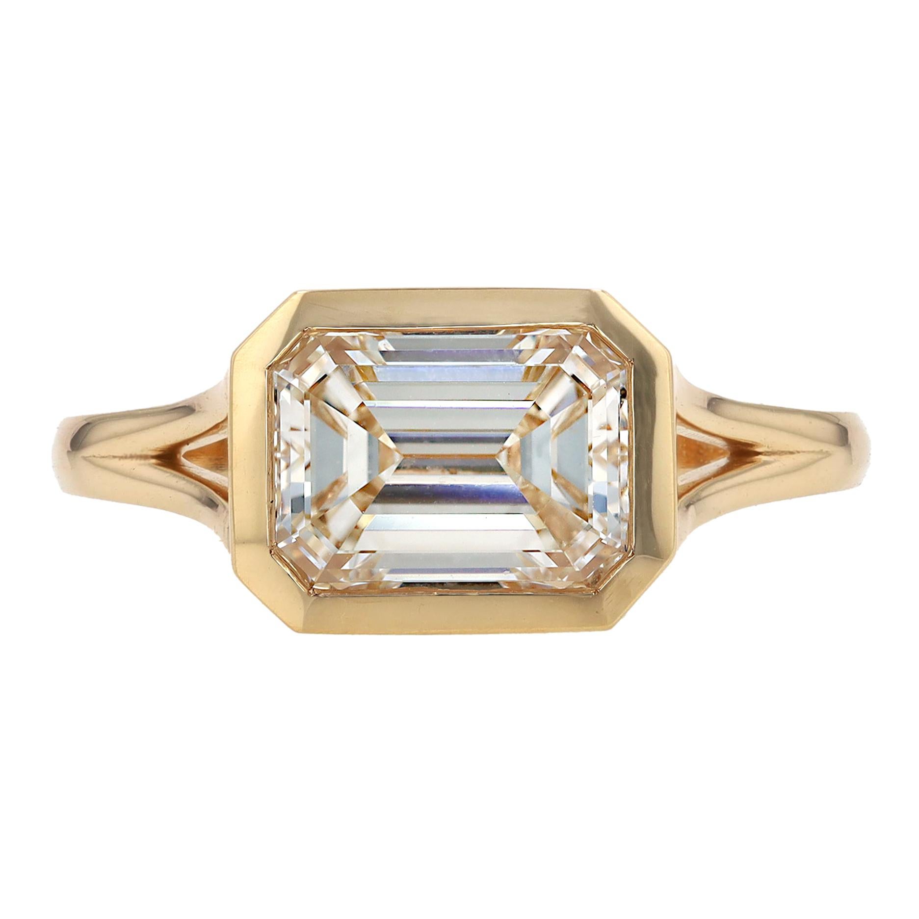 GIA 2,30 Karat Smaragdschliff Diamant Lünette Solitär Verlobungsring (Zeitgenössisch) im Angebot