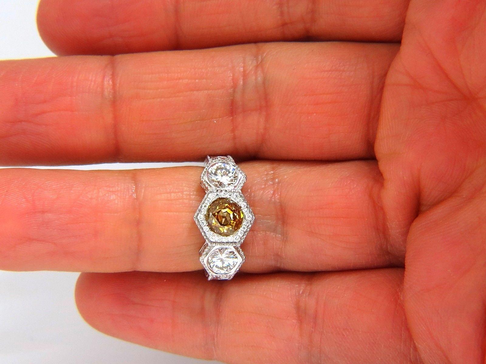 GIA 2,30 Karat Ausgefallener gelber und brauner Diamantring 18 Karat Edwardian Crown Deco im Angebot 3