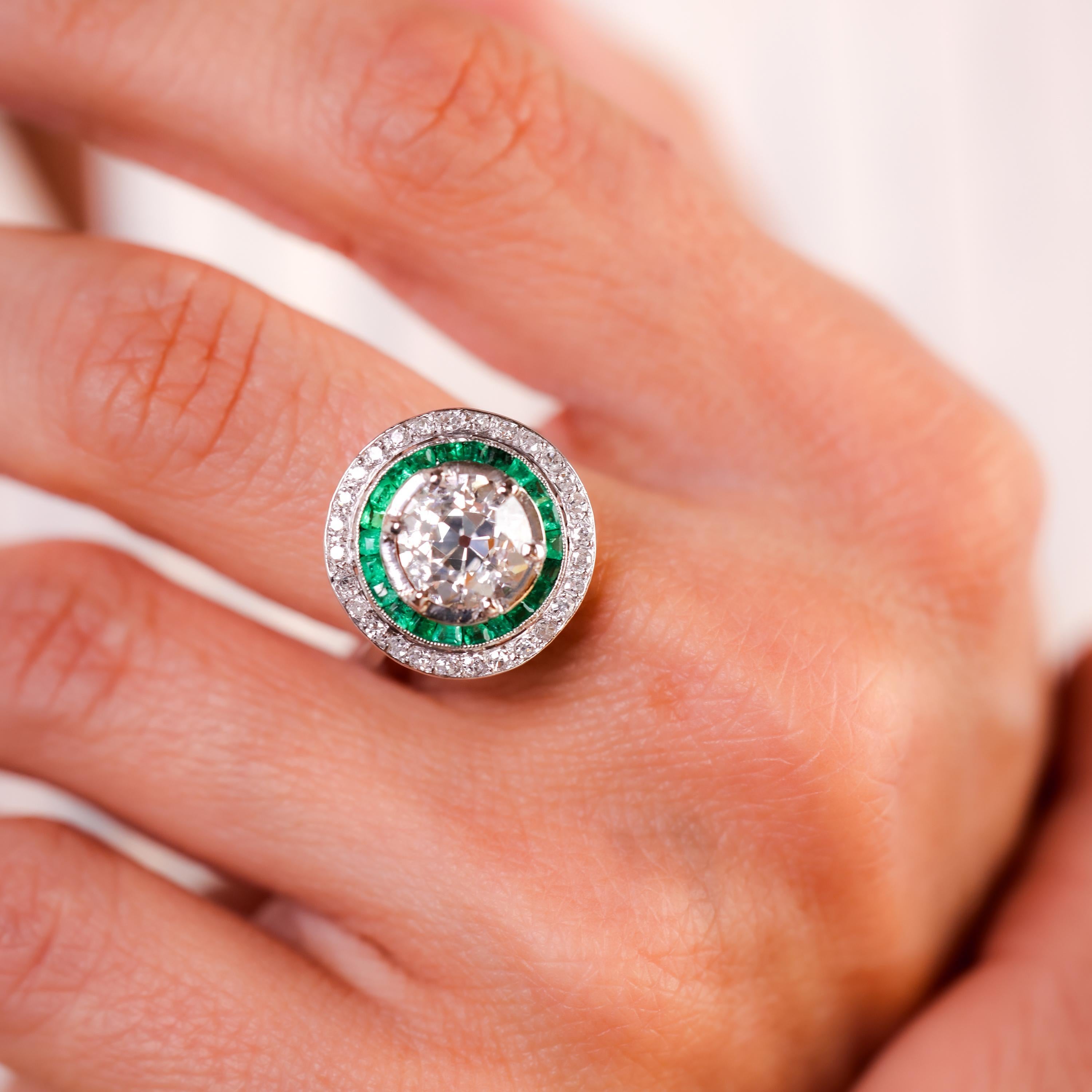 GIA 2.31 Carat Old European Cut Diamond Emerald Platinum Target Ring In Excellent Condition In Beverly Hills, CA