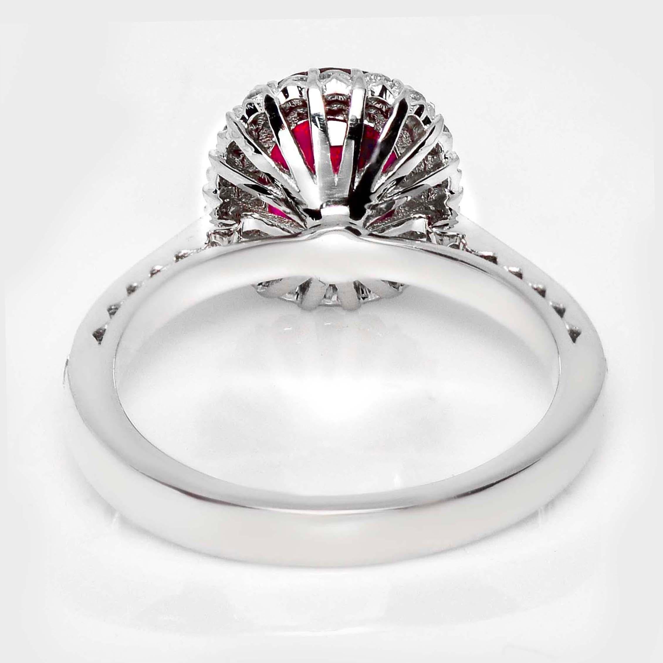 GIA Anello di fidanzamento con rubino dell'Afghanistan non riscaldato da 2,32 ct in oro bianco 18 carati in vendita 2