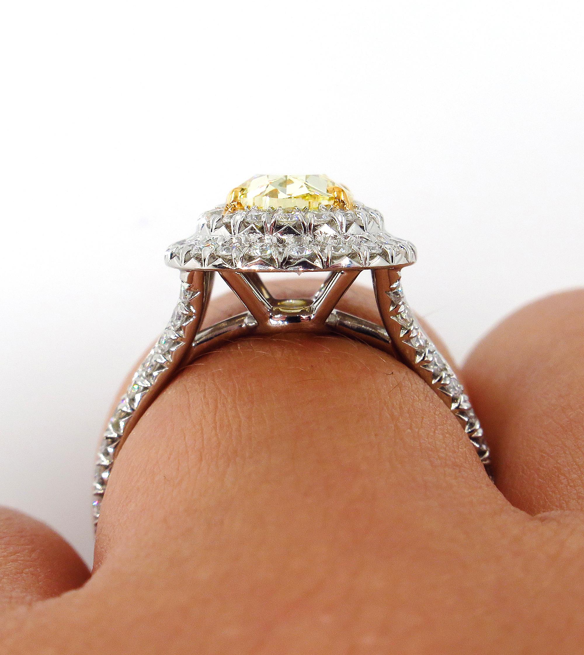 GIA 2.33ct Canary Natural Fancy Yellow Oval Diamond Wedding Platinum Halo Ring 7