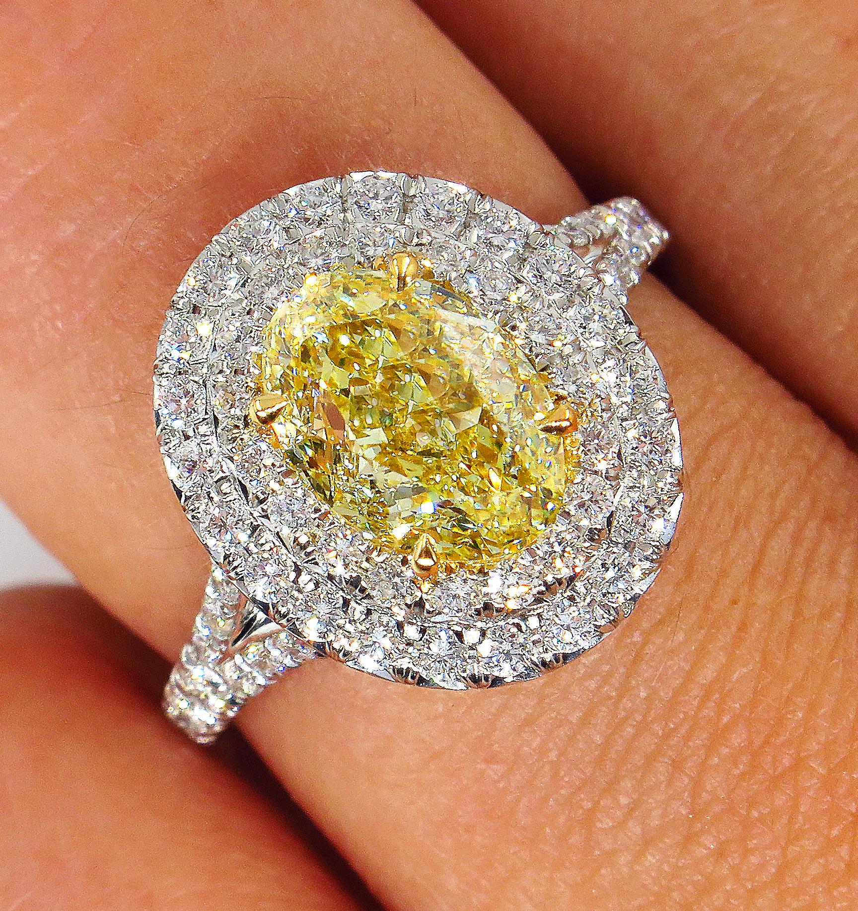 GIA 2.33ct Canary Natural Fancy Yellow Oval Diamond Wedding Platinum Halo Ring 2