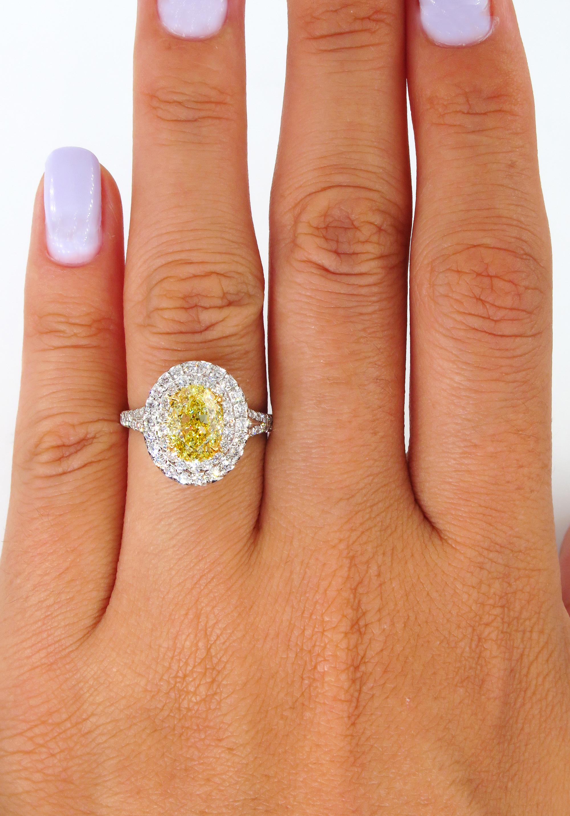 GIA 2.33ct Canary Natural Fancy Yellow Oval Diamond Wedding Platinum Halo Ring 3