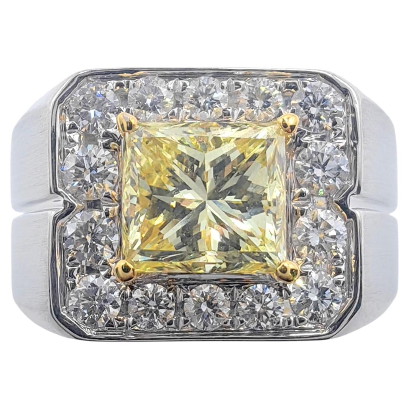 Anello da uomo con diamante Radiant giallo fancy da 2,34 ct certificato GIA, con montatura a halo in oro bianco 18 carati