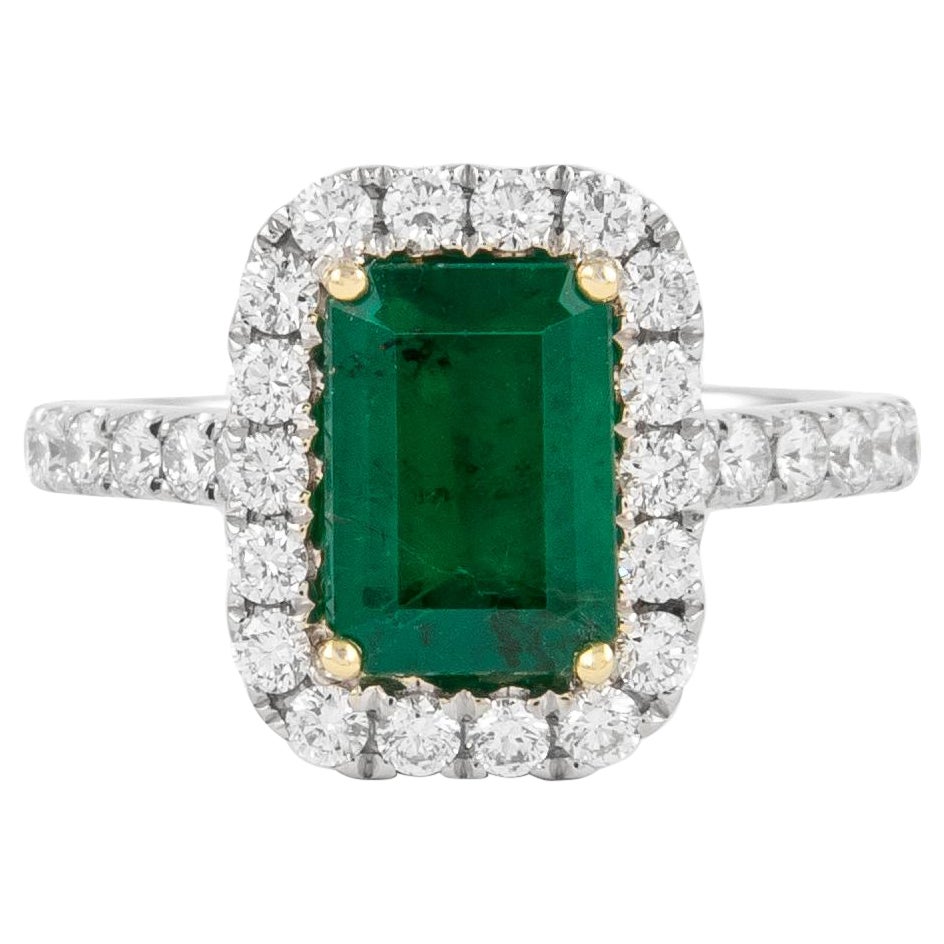 Anello GIA con smeraldo e diamante aureolato da 2,35 carati in oro 18 carati