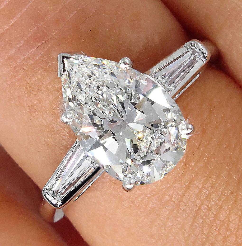 pear shaped engagement ring with baguettes