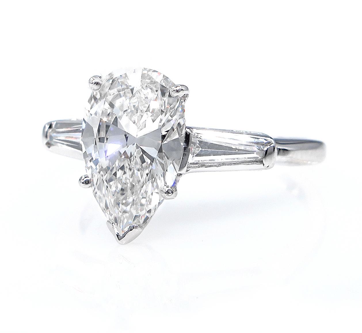 pear shaped diamond with baguettes