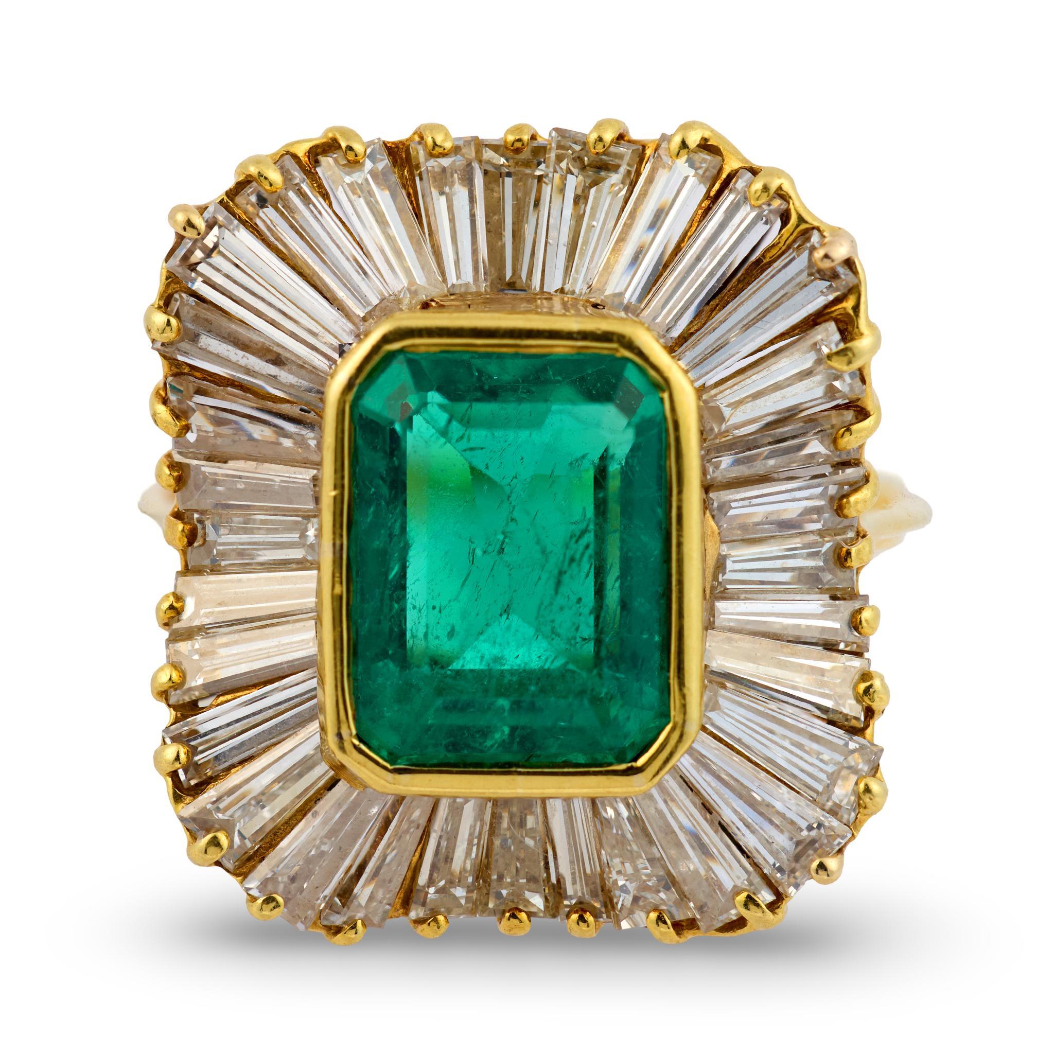 GIA 2,40 Karat kolumbianischer Smaragd Diamant 18k Gelbgold Ballerina Ring (Zeitgenössisch) im Angebot