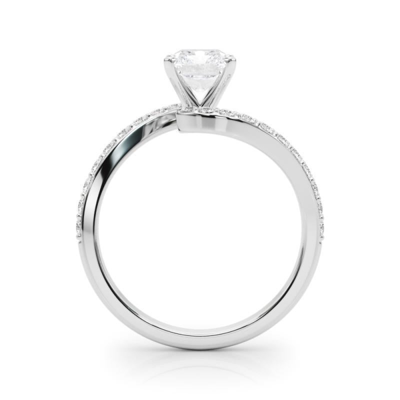 GIA 2.40 Carat Radiant Curved Bypass Pave Shank  Bague en diamant Neuf à New York, NY