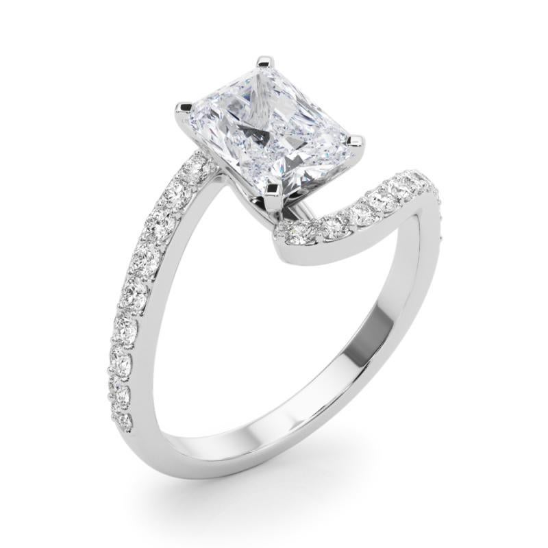  GIA 2.40 Carat Radiant Curved Bypass Pave Shank  Bague en diamant Pour femmes 