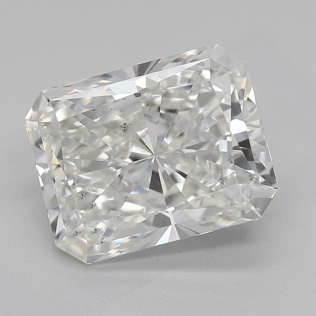 GIA 2,5 Karat strahlender Dreistein-Diamantring mit gebogenem Bypass aus 18 Karat Weißgold im Zustand „Neu“ im Angebot in New York, NY