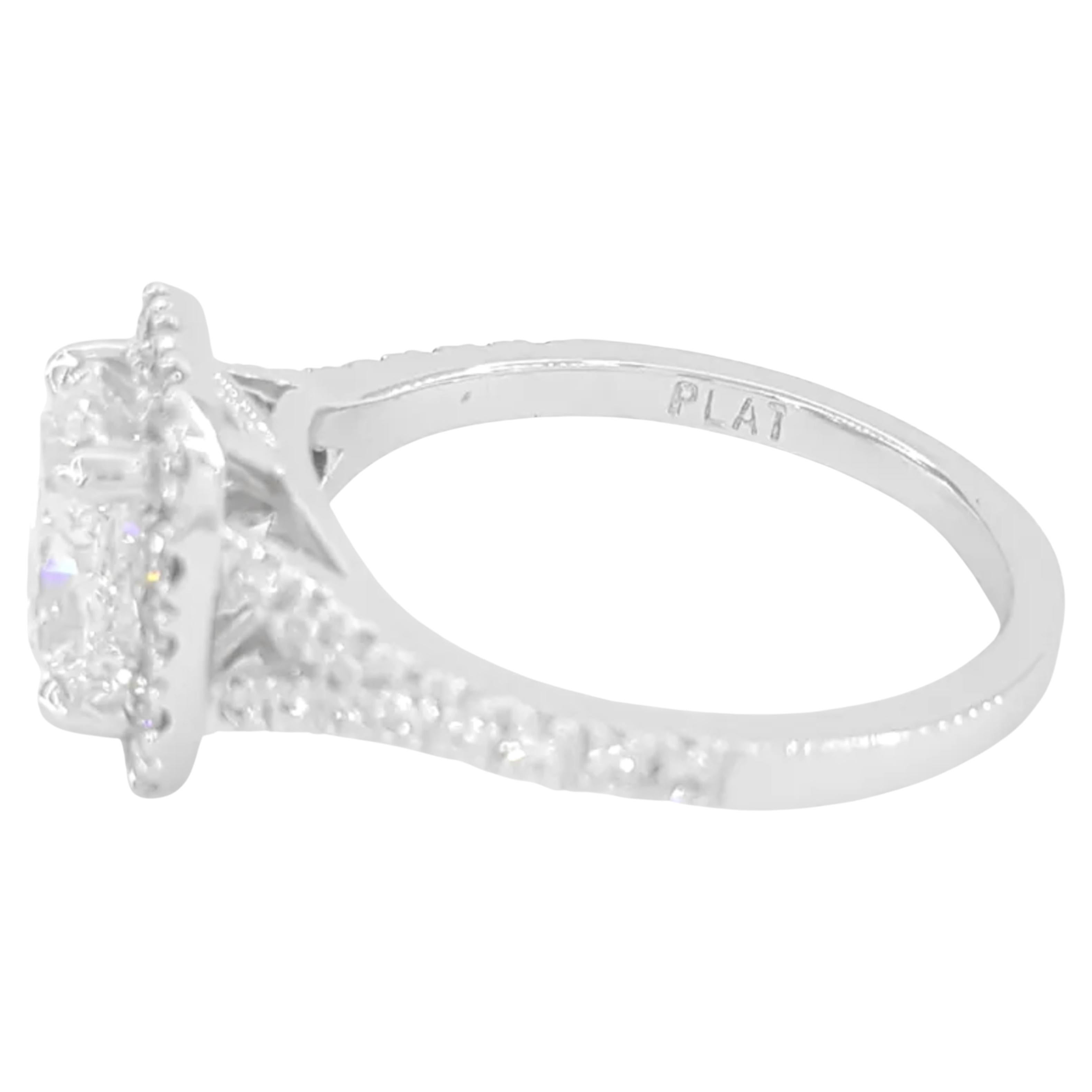 GIA Anillo de compromiso de diamantes con halo de talla brillante cojín alargado de 2,5 ct en Nuevo estado para la venta en Chicago, IL