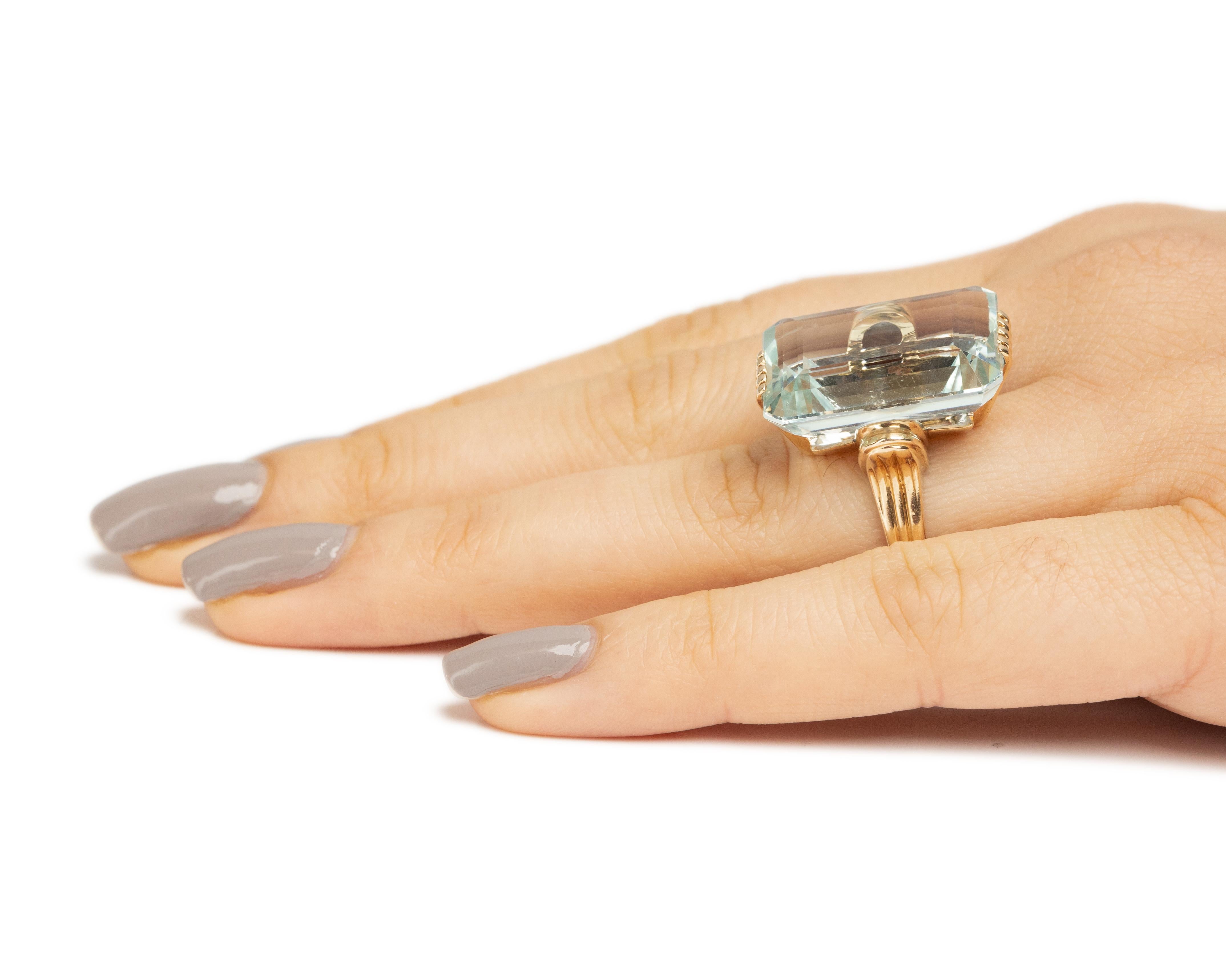 GIA 25.00 Carat Retro Emerald 14 Karat Yellow Gold Engagement Ring In Good Condition For Sale In Atlanta, GA