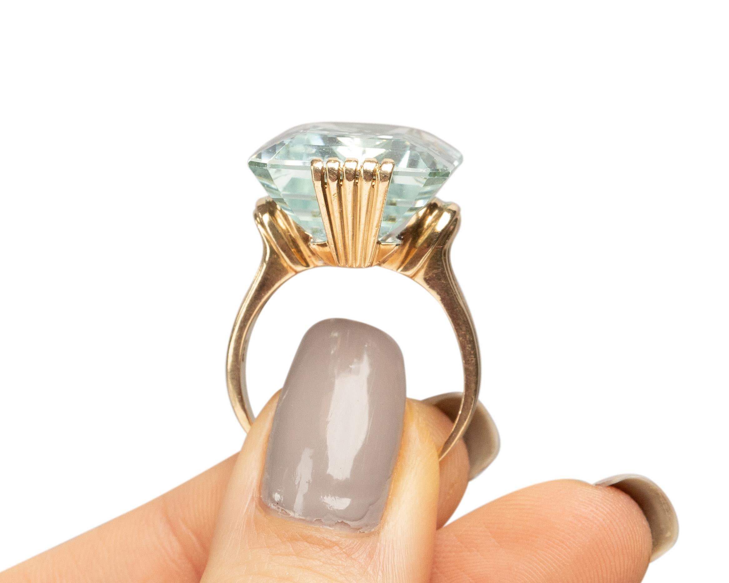 GIA 25.00 Carat Retro Emerald 14 Karat Yellow Gold Engagement Ring For Sale 2