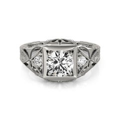 GIA 2.51 Carat Round Antique Openwork Engraved  Bague en diamant