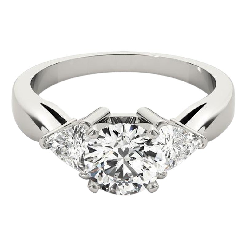 GIA 2,51 Carati Taglio Trillion Rotondo Tre Pietre  Anello con diamante