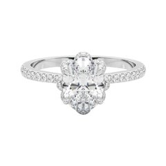 GIA 2.51ct Anello ovale di diamanti d'epoca con fiore multipetalo