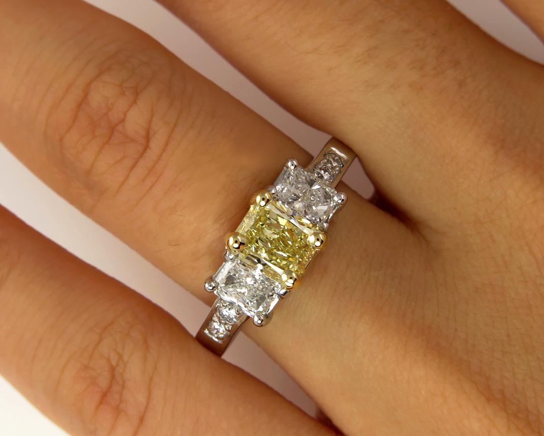 GIA 2.52ct Natural Fancy Yellow Radiant 3-Stone Diamond Engagement Wedding Ring For Sale 7