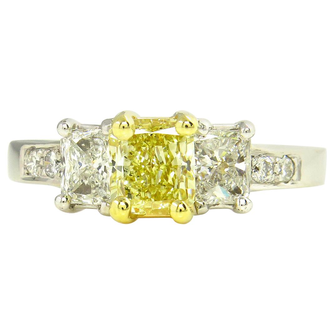 GIA 2.52ct Natural Fancy Yellow Radiant 3-Stone Diamond Engagement Wedding Ring