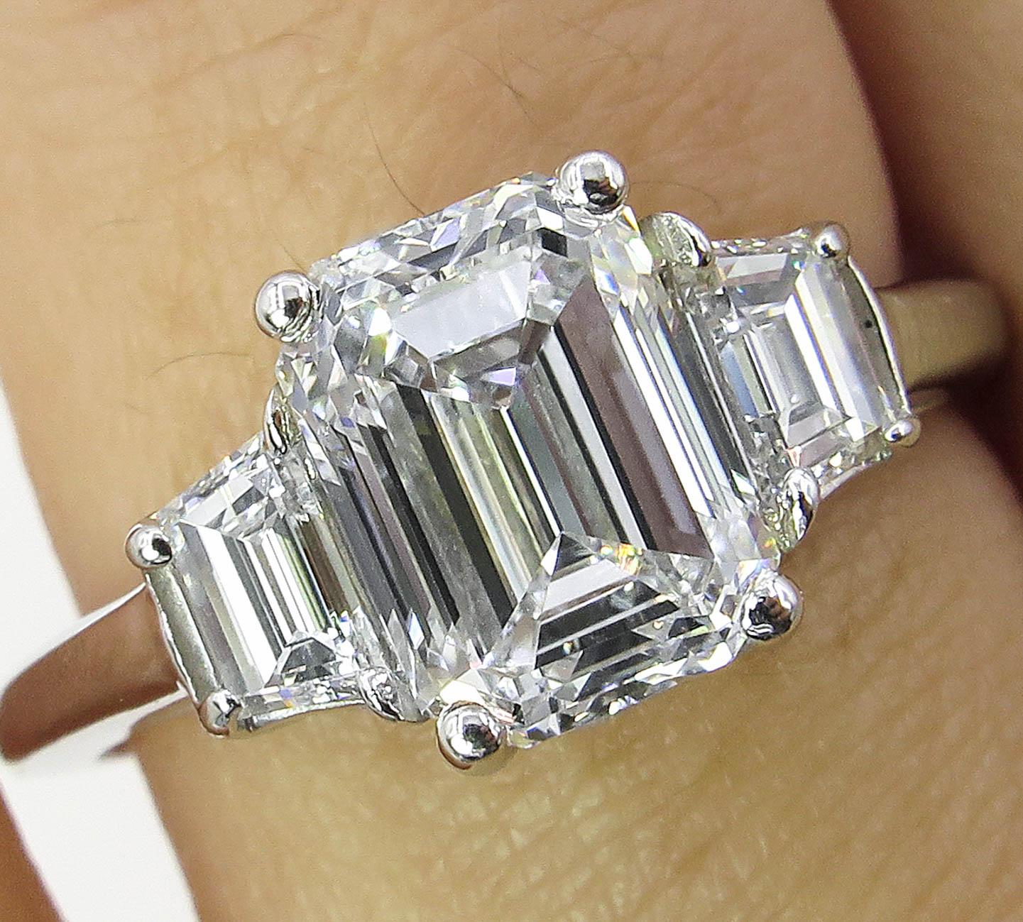 GIA 2.54 Carat Vintage Emerald cut Diamond Engagement Wedding Platinum Ring 3