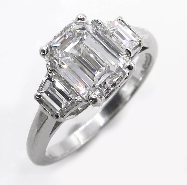GIA 2.54 Carat Vintage Emerald cut Diamond Engagement Wedding Platinum Ring In Good Condition In New York, NY