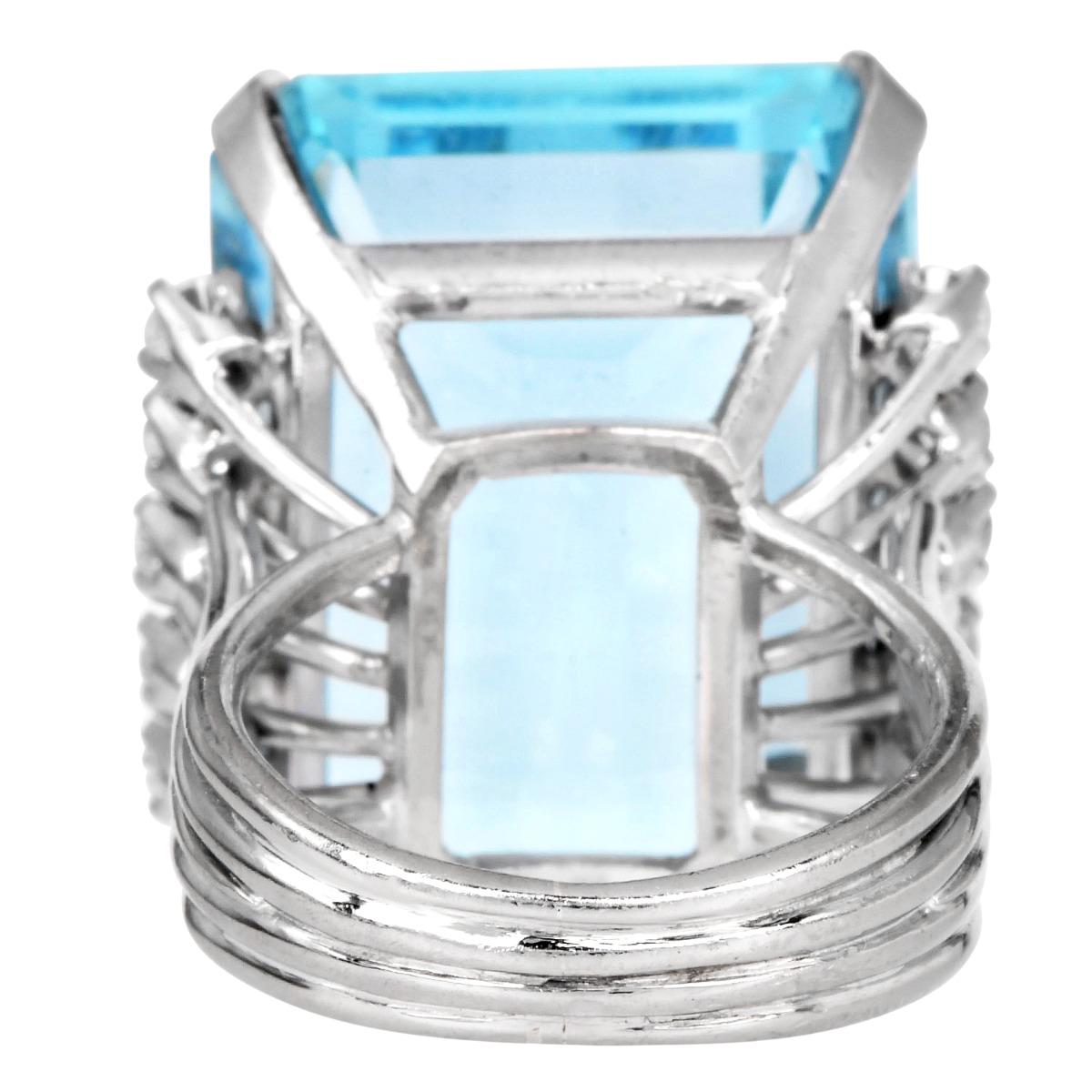 GIA  25.50 carat Aigue-marine Diamant Bague de cocktail en or 14K Pour femmes en vente