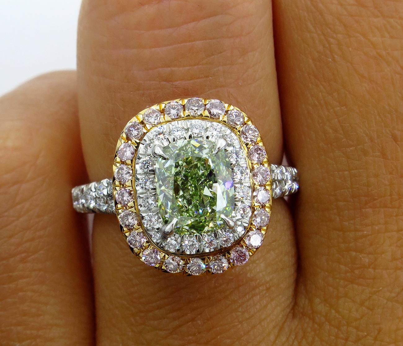 GIA 2.55 Carat Fancy Intense Green Cushion Cut Diamond Engagement Wedding Ring 2